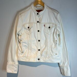 Vintage Levi’s EASY RIDER white denim jacket 100% cotton snap front size medium